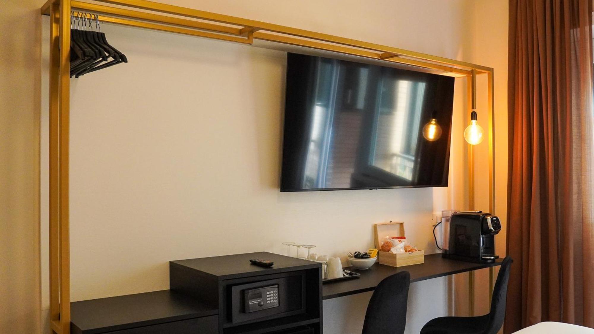 Suites 51 Рим Экстерьер фото