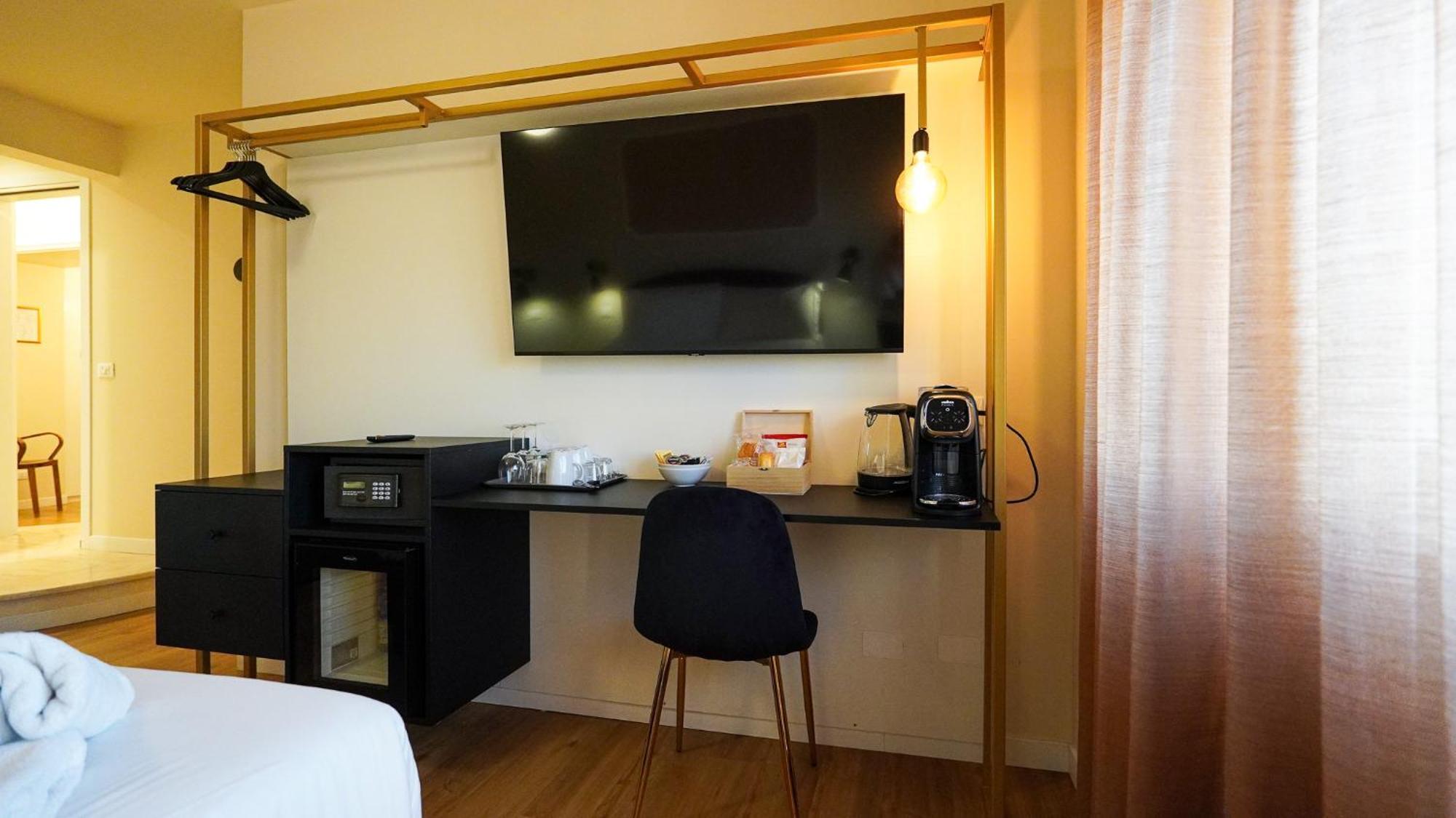Suites 51 Рим Экстерьер фото